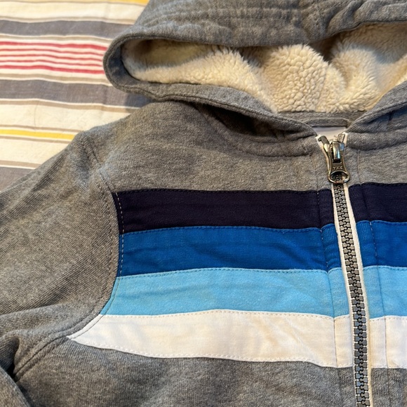 Hanna Andersson size 5 Sherpa zip up sweatshirt - Picture 3 of 4